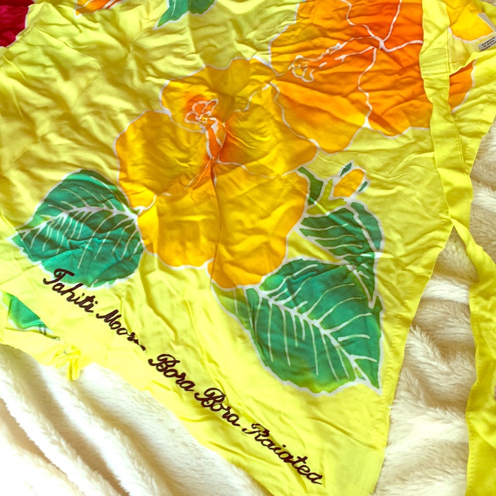 Tropical sarong